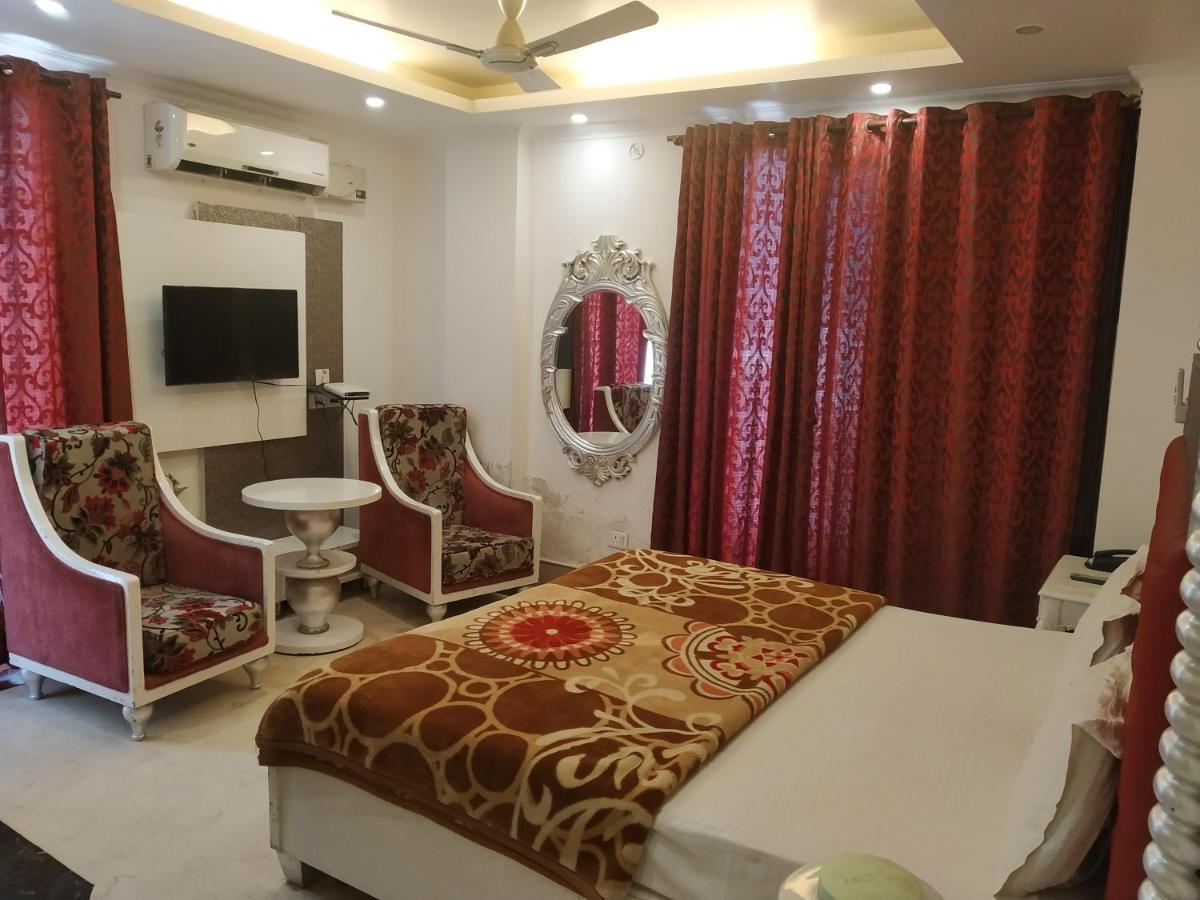 Hotel Dev Residency Vrindāvan 外观 照片
