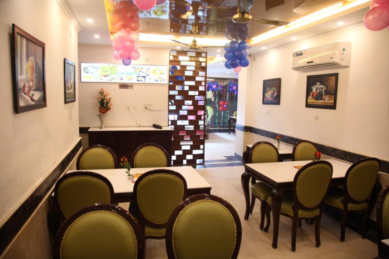 Hotel Dev Residency Vrindāvan 外观 照片