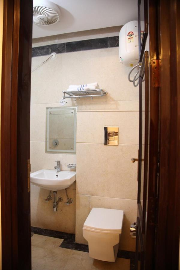 Hotel Dev Residency Vrindāvan 外观 照片