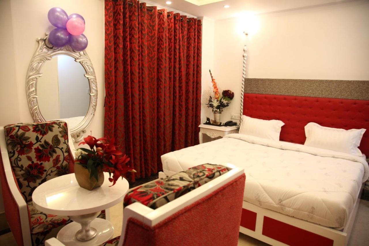 Hotel Dev Residency Vrindāvan 外观 照片