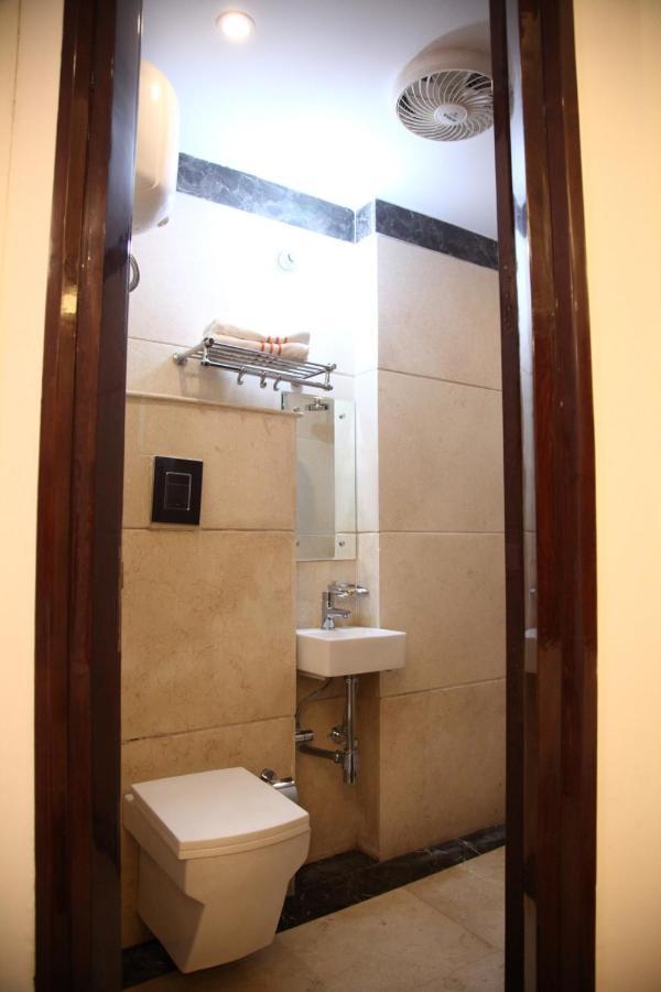 Hotel Dev Residency Vrindāvan 外观 照片